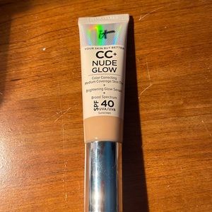 It Cosmetics CC nude glow used twice